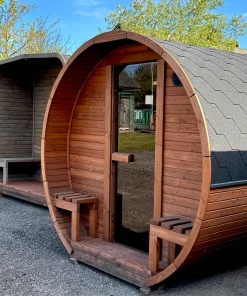 4M barrel pirtis iš termo medienos