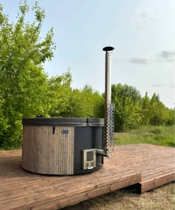 Integruota krosnele kubilas su hidromasažo sistema