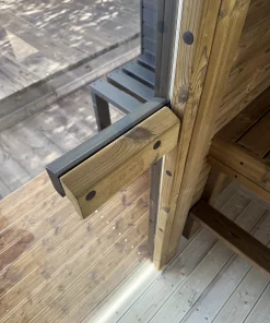 Veidrodinės durys pirtyje