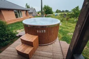 Stiklo pluošto kubilas integruota krosnele